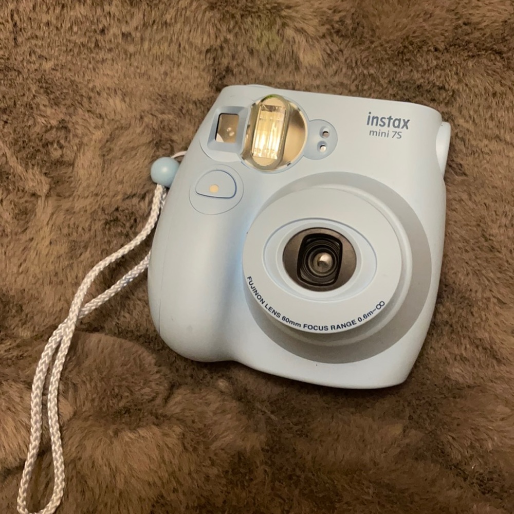 Instax mini 7s polaroid Brand New Used Once.